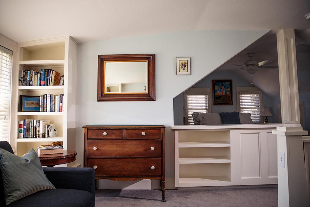 Dickson Street Bed & Breakfast Fayetteville Bagian luar foto